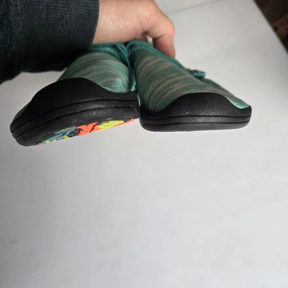 GlobTouch Water Shoes Kids Sz 3 Mint Green Beach Pool Summer Sporty Aqua Socks